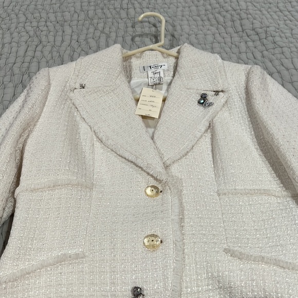 Jacket - Picture 5 of 11